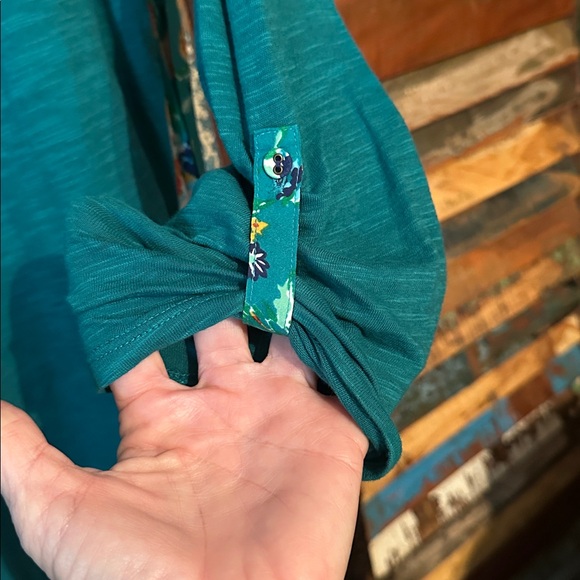 Anthropologie Floral Women's Top size medium Polyester - Picture 4 of 6